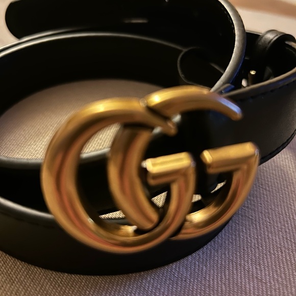 Gucci Unisex Leather Gold GG Buckle Belt main image 7